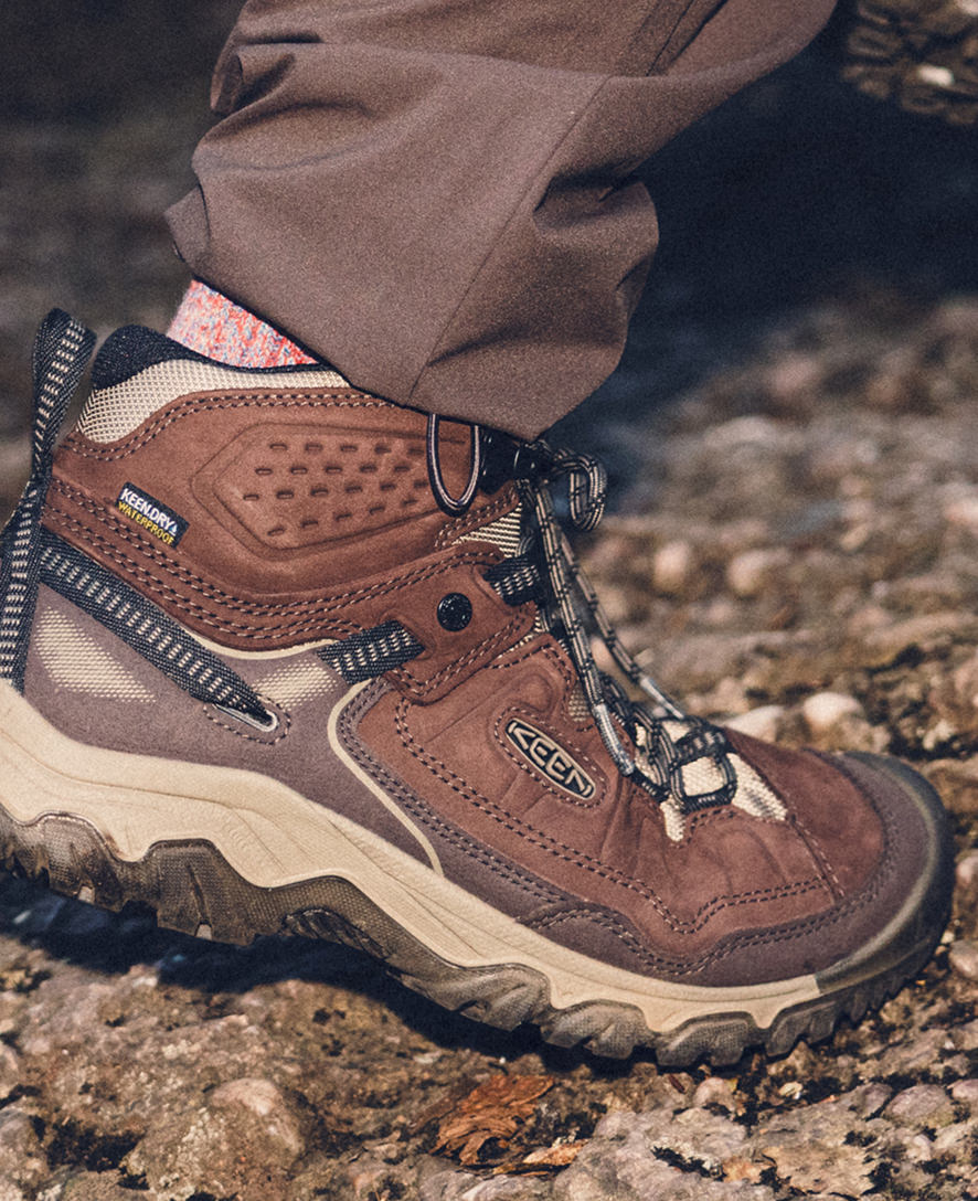 Men's Targhee IV Waterproof Hiking Boot Java/Brindle - Image 8