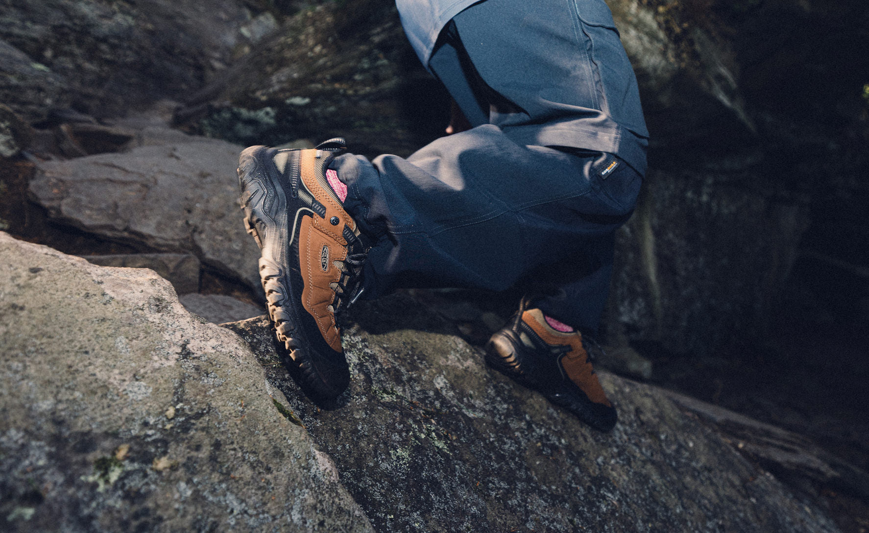 Men's Targhee IV Waterproof Hiking Shoe Bison/Black - Image 7
