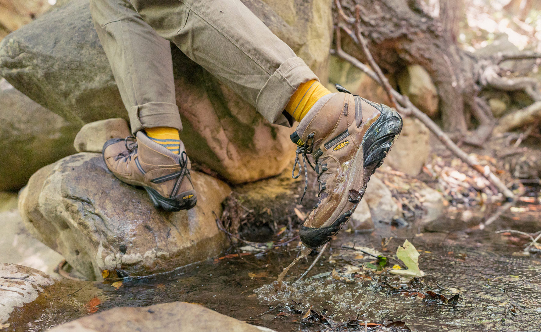 Men's Targhee II Mid Waterproof Hiking Boots Shitake/Brindle - Image 5