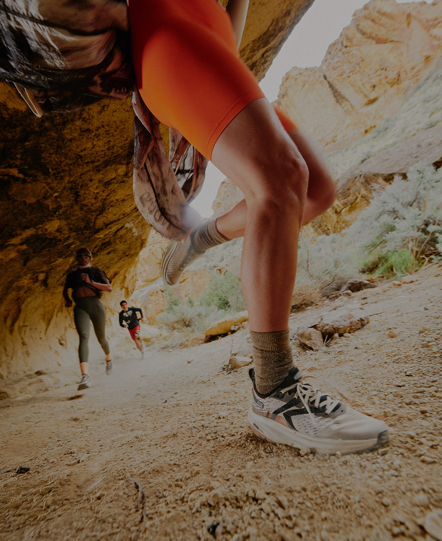 Women's Seek Trail Running Shoe Black/Sunset Sand - Image 9