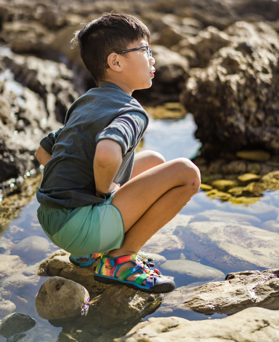 Big Kids' Seacamp II CNX Rainbow Glow - Image 8